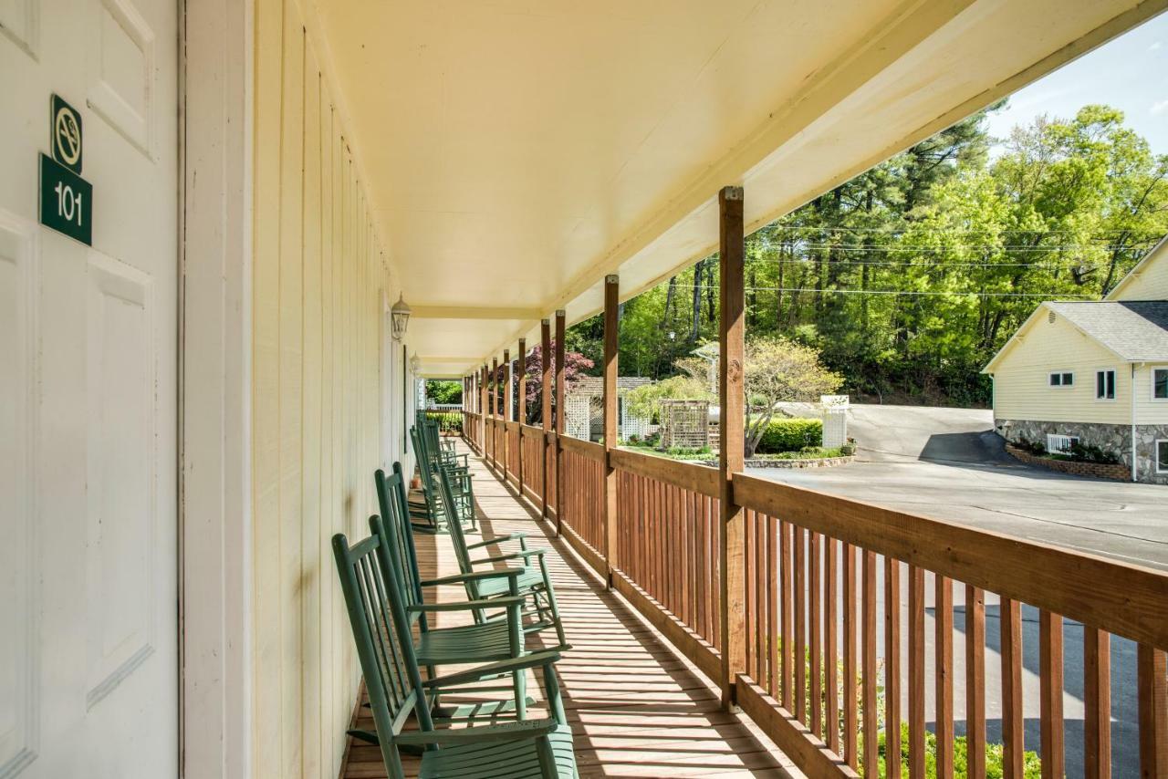 Boxwood Lodge Blowing Rock Near Boone-University Exterior photo