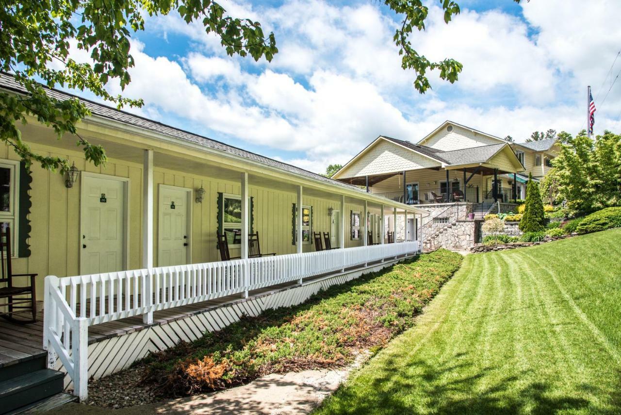 Boxwood Lodge Blowing Rock Near Boone-University Exterior photo